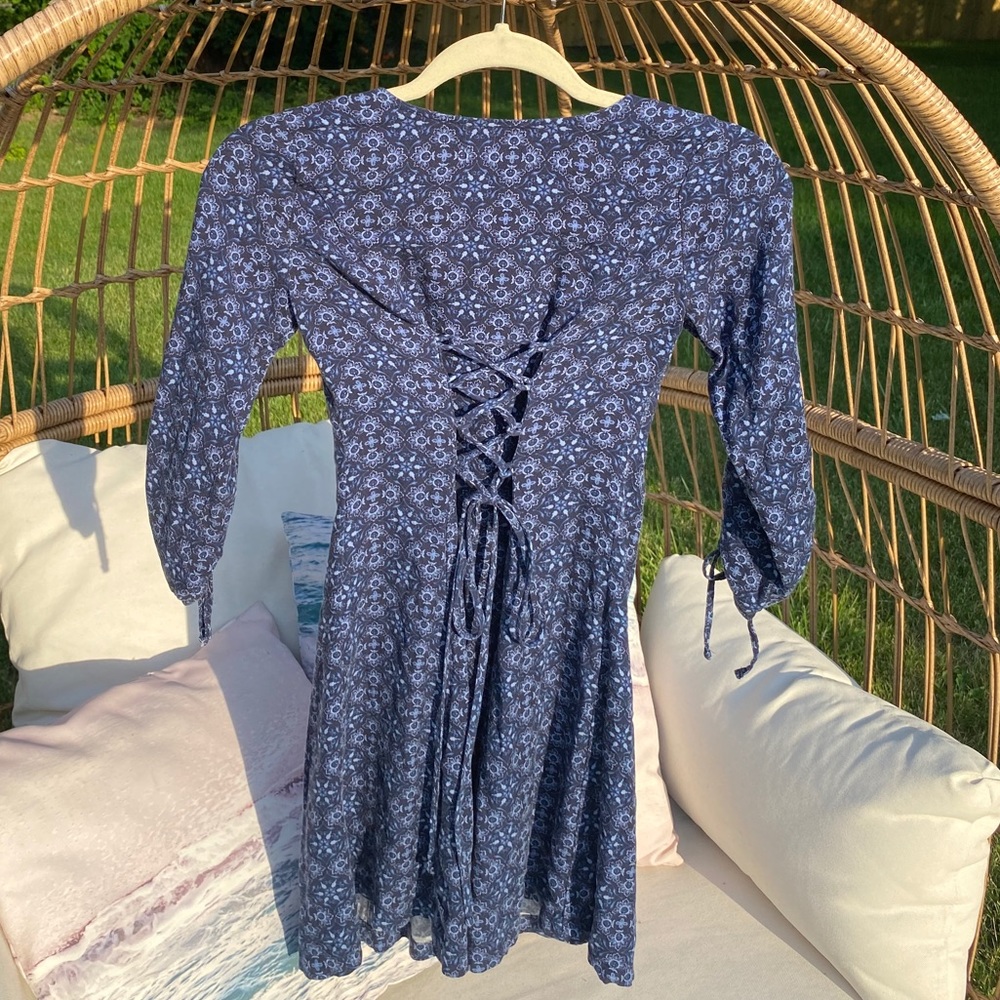 Spring dress - Picture 2 of 5